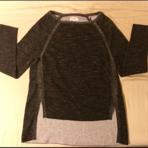 Lou and Gray High Low Super Soft Sweatshirt (M)